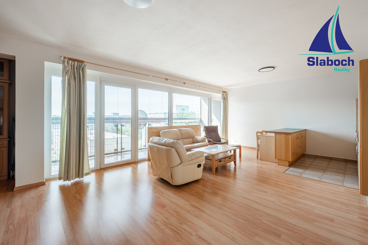 Pronájem bytu 3+kk 111 m² – fotografie 3
