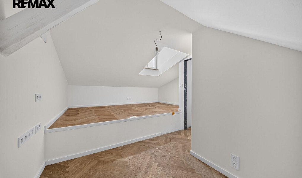 Prodej bytu 3+kk 80 m², Praha – náhled fotky 9