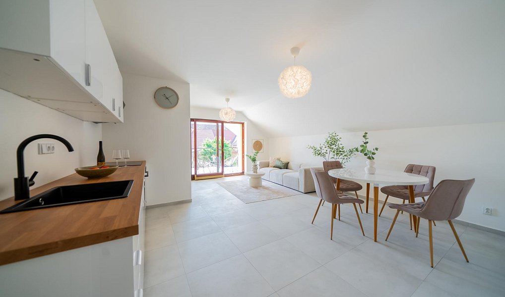 Prodej bytu 3+kk 79 m², Valtice – náhled fotky 20