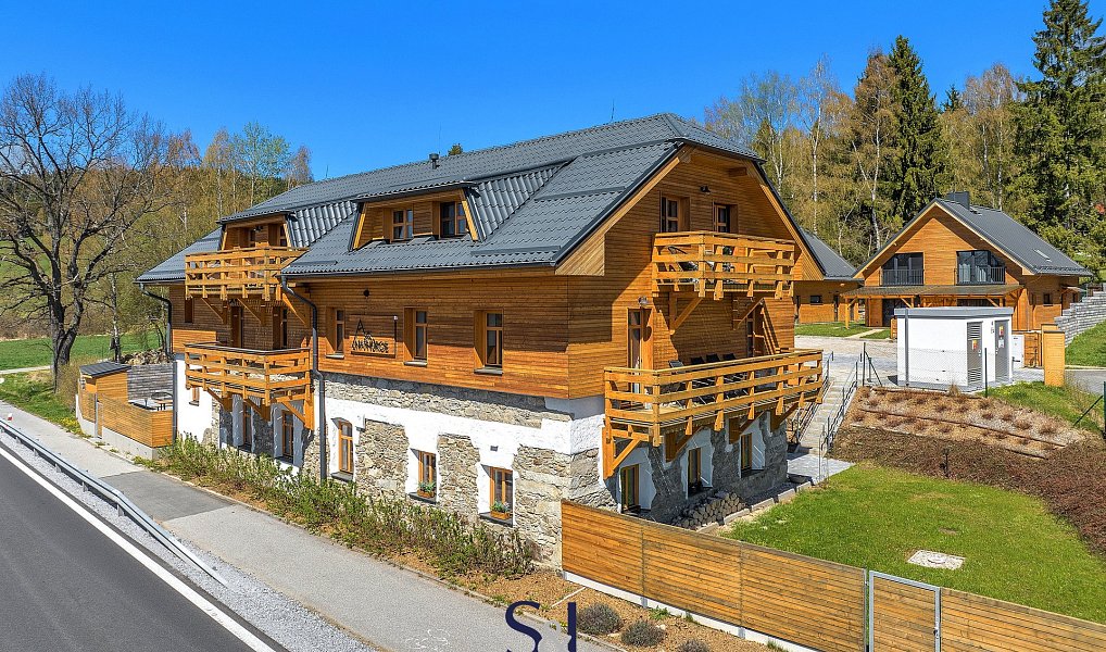 Prodej bytu 2+kk 62 m², Horní Planá – fotka 1 z 39