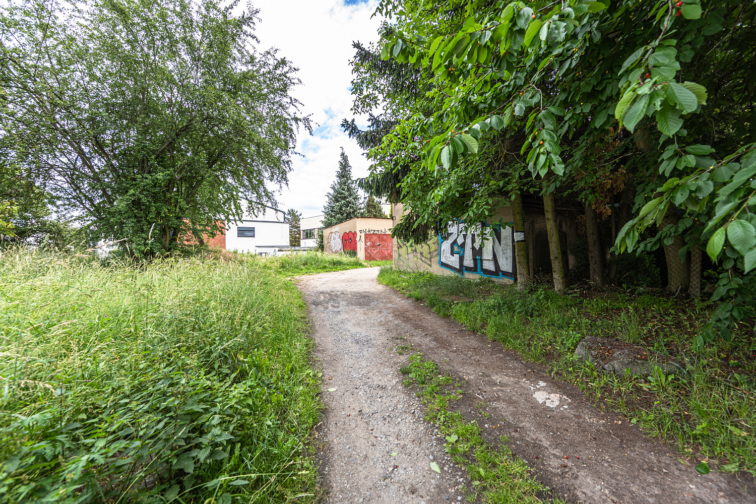 Prodej garáže 21 m² na vlastním pozemku — photo 3