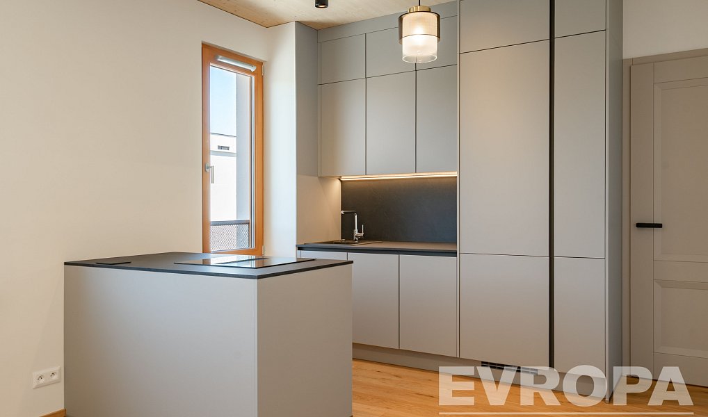 Prodej bytu 4+kk 86 m², Pardubice – náhled fotky 5