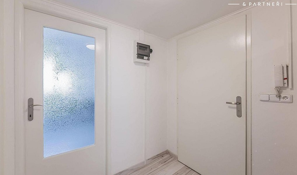 Pronájem bytu 1+1 45 m², Hradec Králové – náhled fotky 16