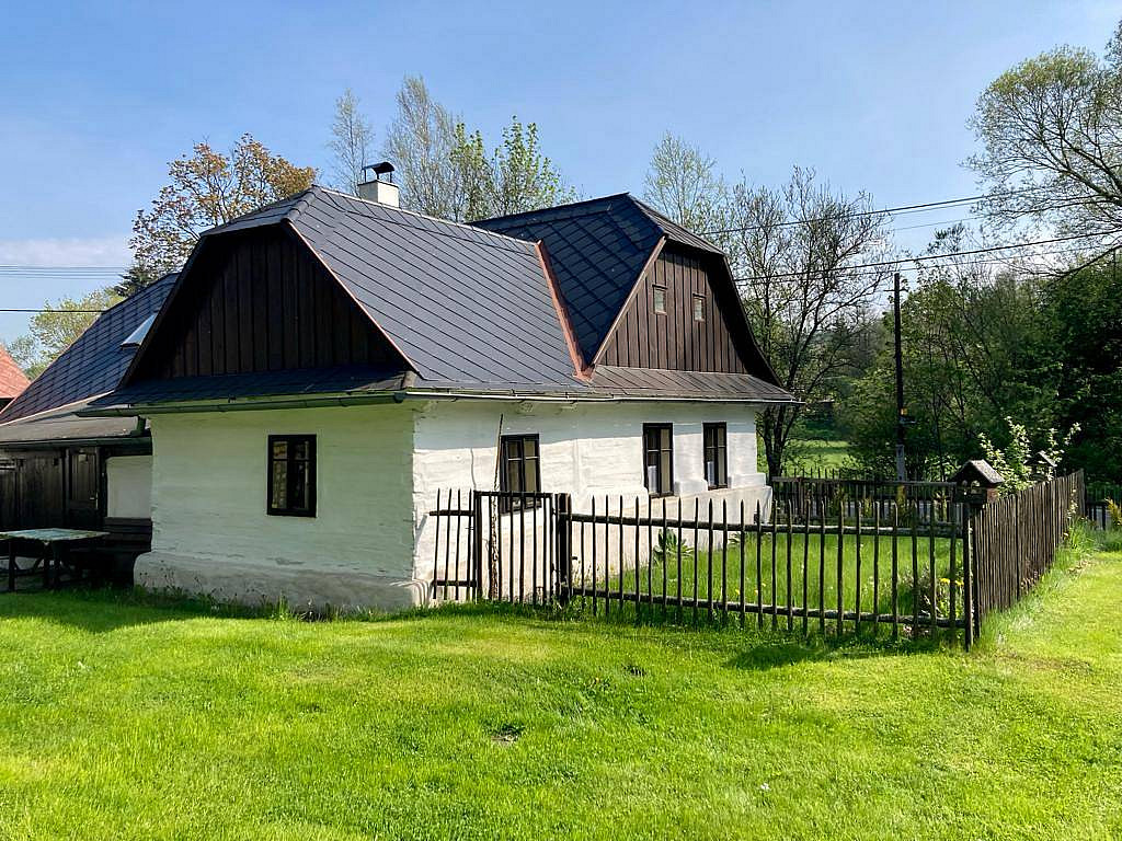 Prodej ubytovacího objektu 110 m² — photo 2