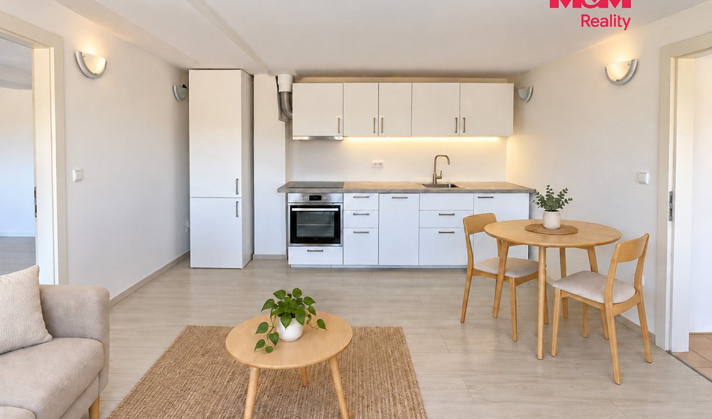 Pronájem domu 69 m² s pozemkem 860 m², Praha – náhled fotky 2