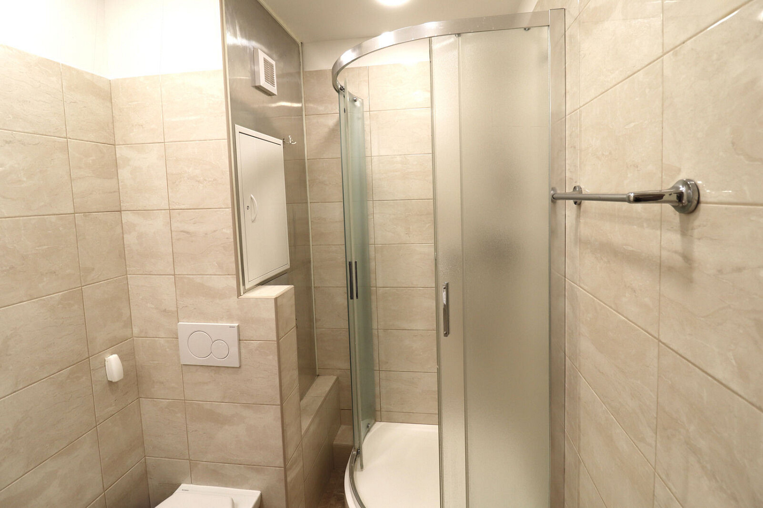 Pronájem bytu 2+kk 36 m² – fotografie 5