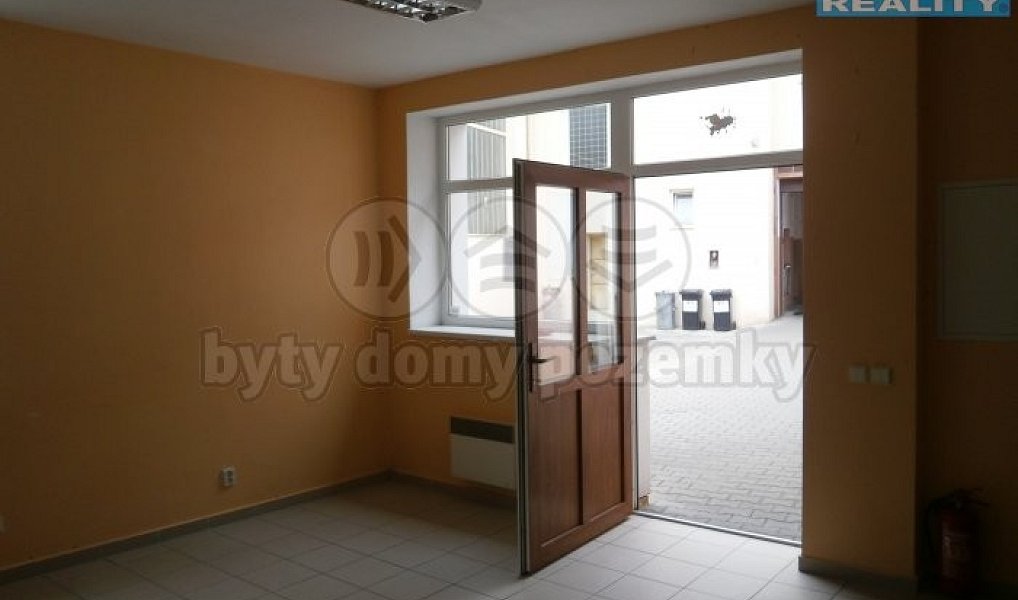 Pronájem obchodních prostor 75 m², Přerov – náhled fotky 16