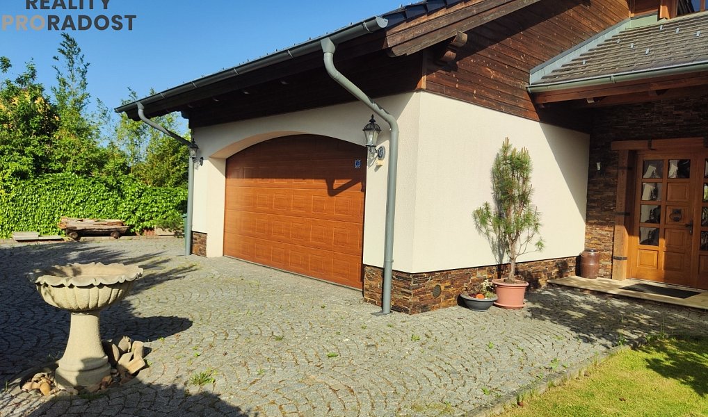 Prodej domu 660 m² s pozemkem 1 286 m², Chomutov – náhled fotky 25