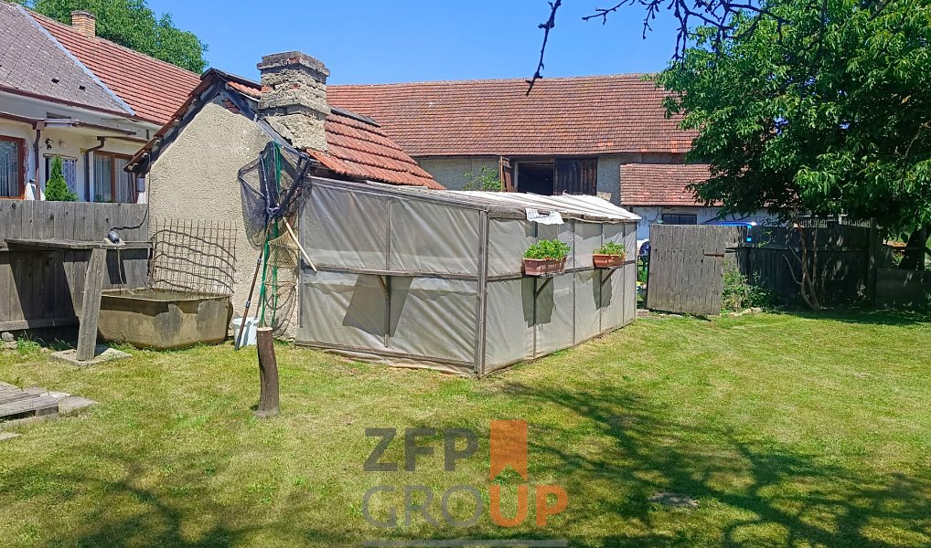 Prodej zahrady 1 575 m², Krasonice – náhled fotky 3