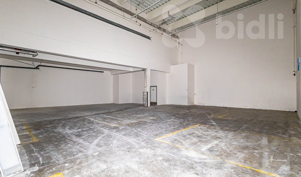 Pronájem skladovacích prostor 245 m², Hradec Králové – náhled fotky 2
