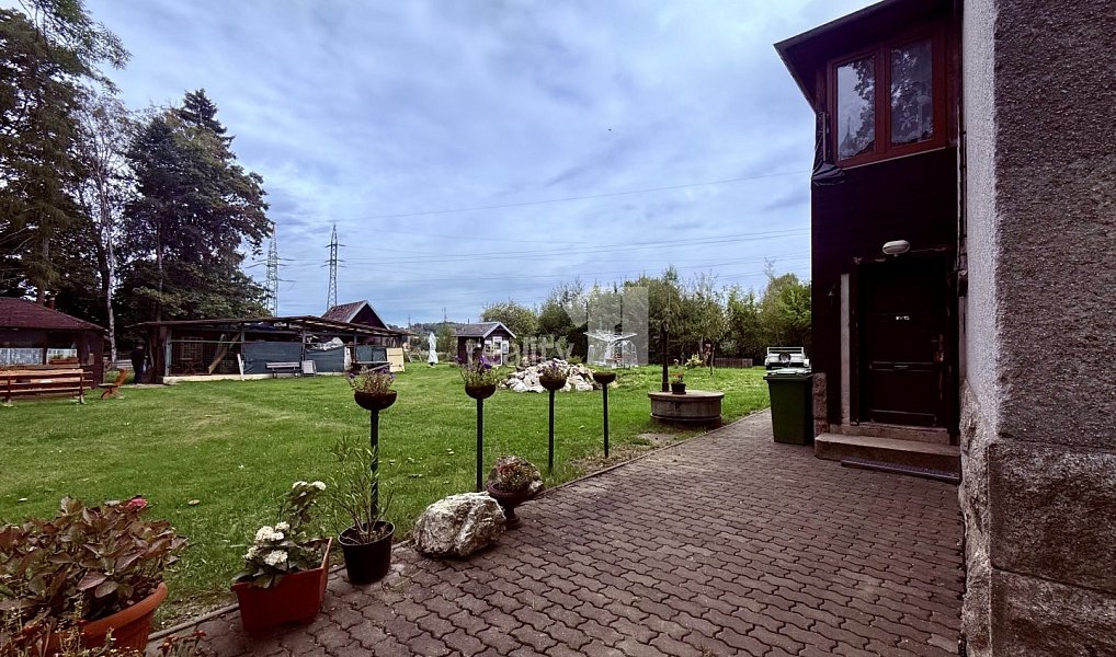 Prodej domu 240 m² s pozemkem 3 645 m², Aš – náhled fotky 14
