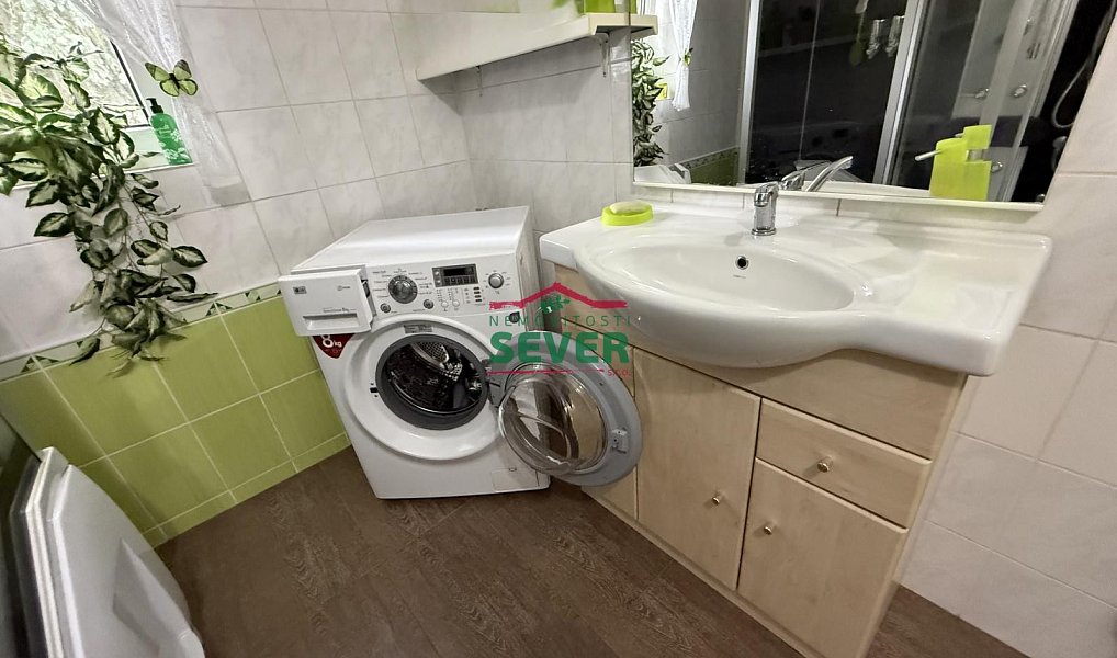 Prodej domu 200 m² s pozemkem 318 m², Jirkov – náhled fotky 14