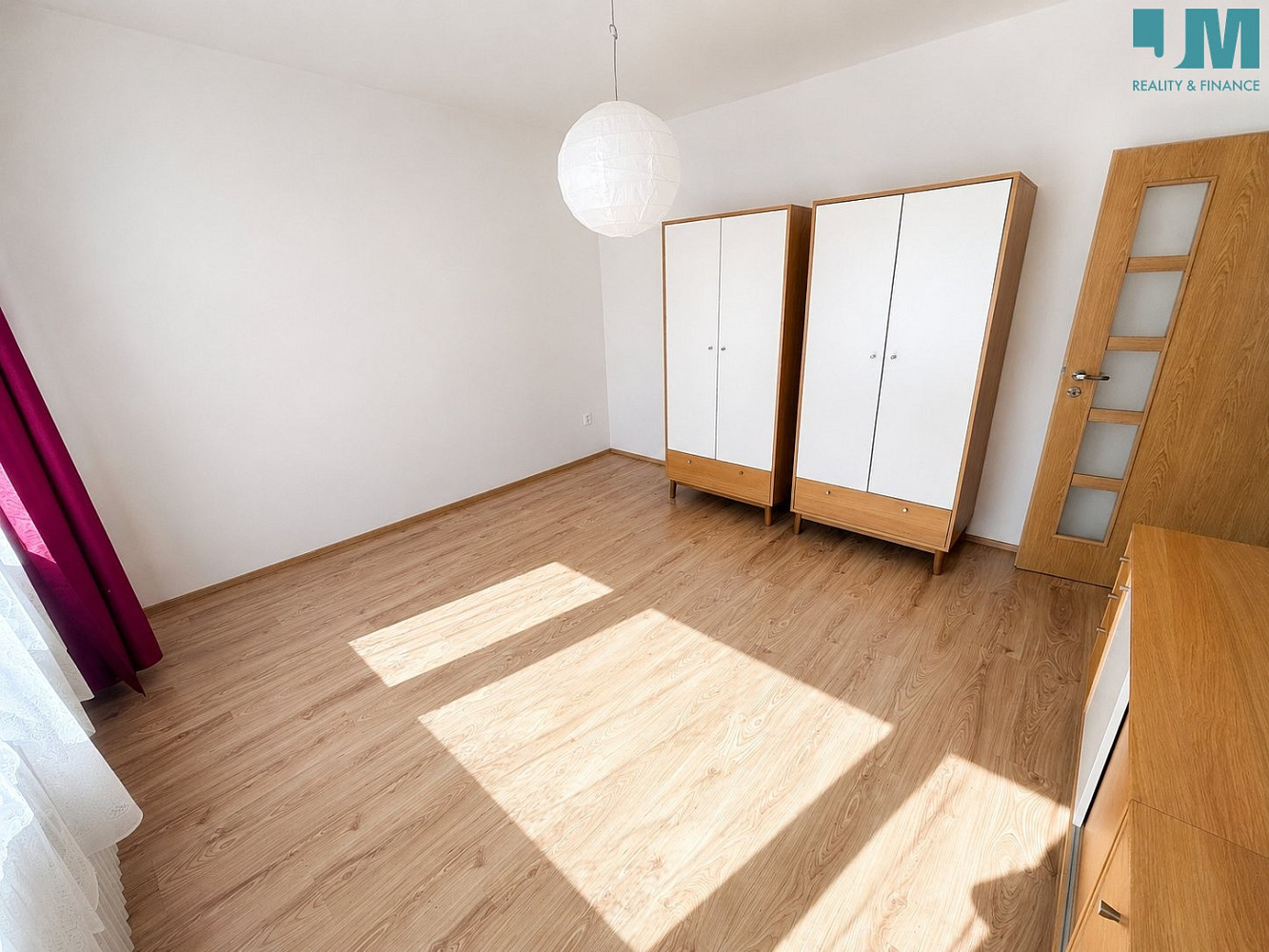 Pronájem bytu 2+1 48 m² – fotografie 4