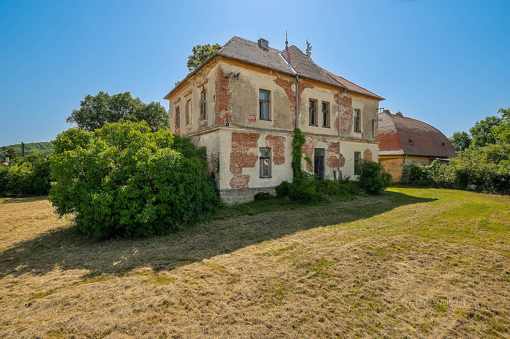 Prodej domu 500 m² s pozemkem 403 m²