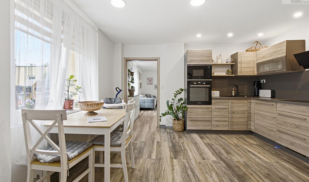 Prodej domu 105 m² s pozemkem 253 m², Dubí – náhled fotky 6