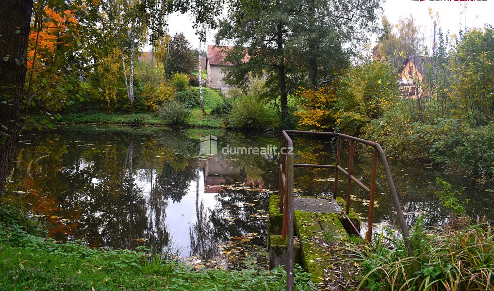 Prodej stavebního pozemku 1 535 m², Benešov – náhled fotky 4