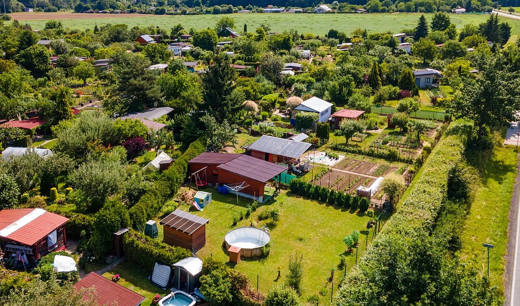 Prodej chaty/chalupy 11 m² s pozemkem 353 m², Pardubice – náhled fotky 3