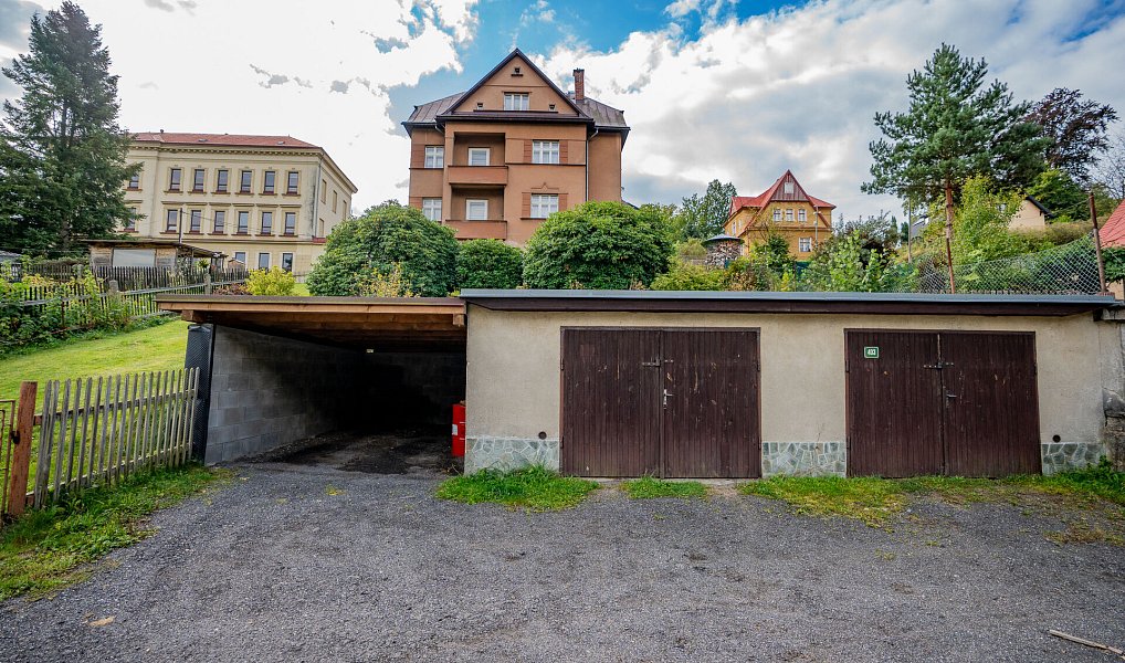 Prodej domu 600 m² s pozemkem 1 656 m², Tanvald – náhled fotky 9
