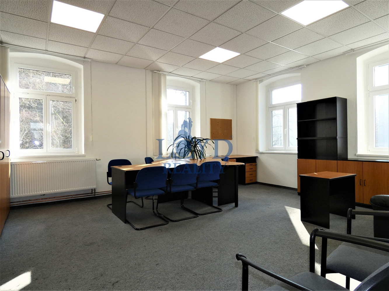 Pronájem kanceláře 47 m² — photo 2