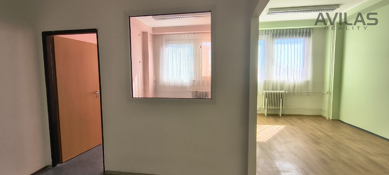 Pronájem kanceláře 37 m² – fotografie 4