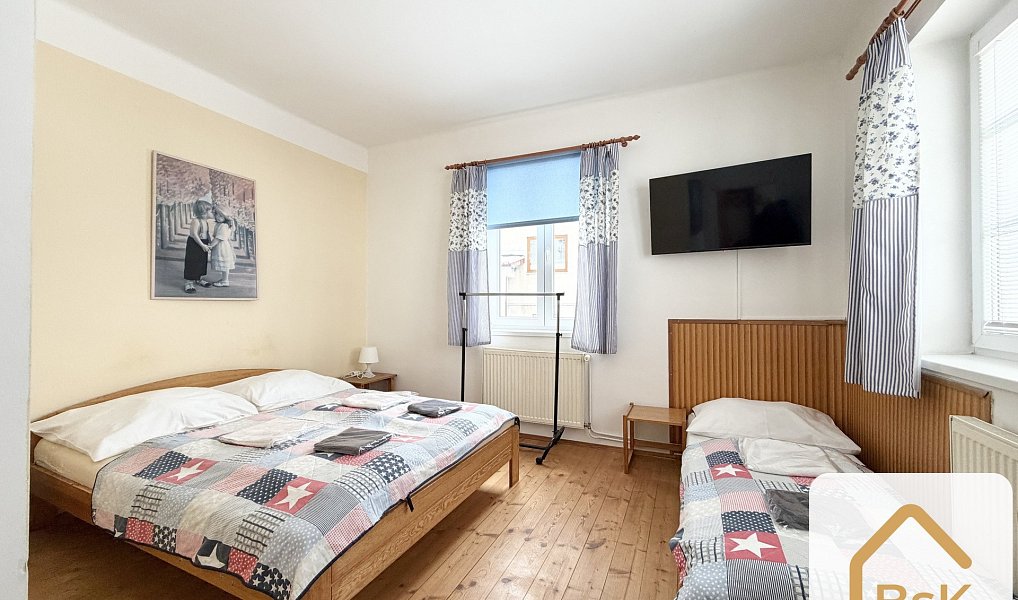 Prodej ubytovacího objektu 185 m², Janov nad Nisou – náhled fotky 9