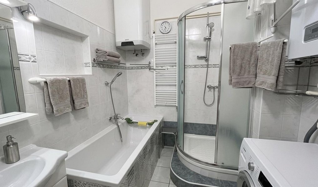 Prodej komerčního objektu (jiného typu) 353 m², Teplice – náhled fotky 25