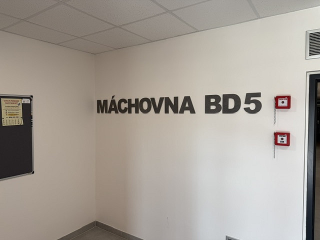Pronájem bytu 2+kk 77 m² — photo 2