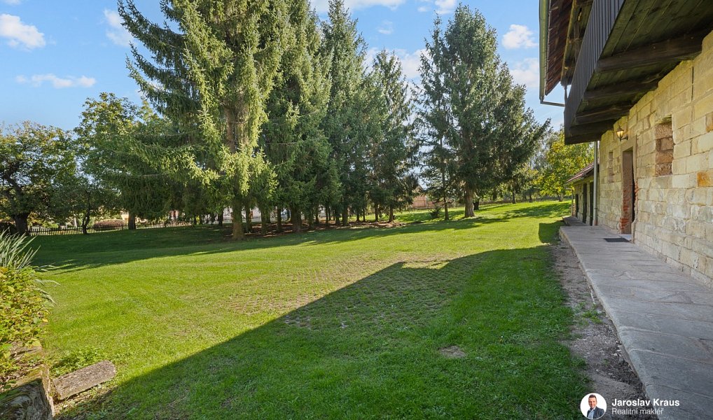 Prodej ubytovacího objektu 226 m², Střevač – náhled fotky 9