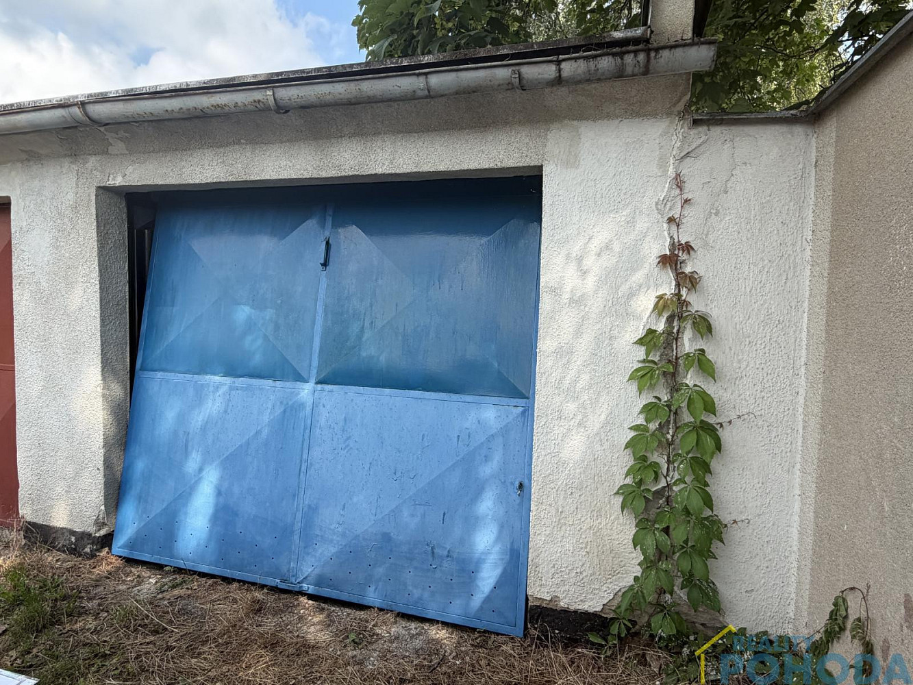 Prodej prostorné garáže 23 m2 v sídlišti družba ve vysokém mýtě