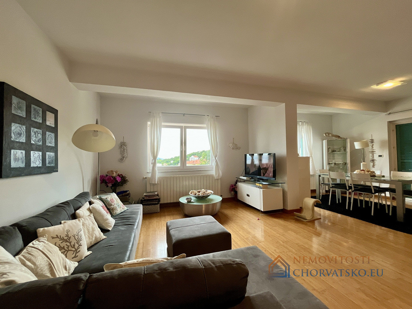 Prodej bytu 2+kk 91 m² - Widok 2