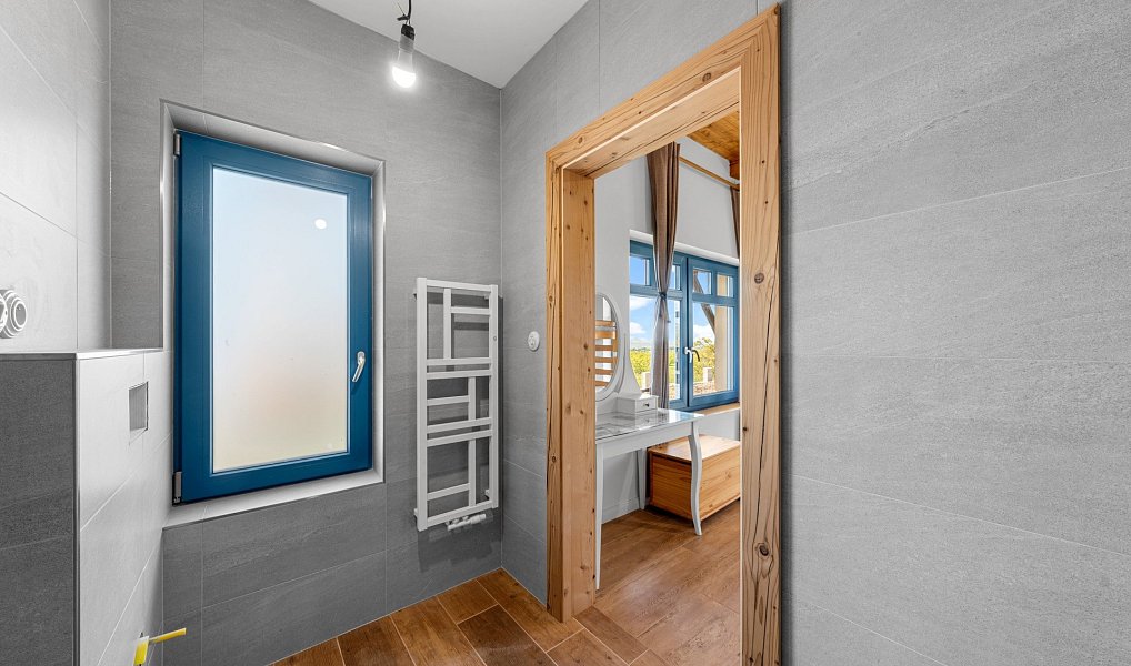 Prodej domu 182 m² s pozemkem 1 107 m², Trnovany – náhled fotky 19