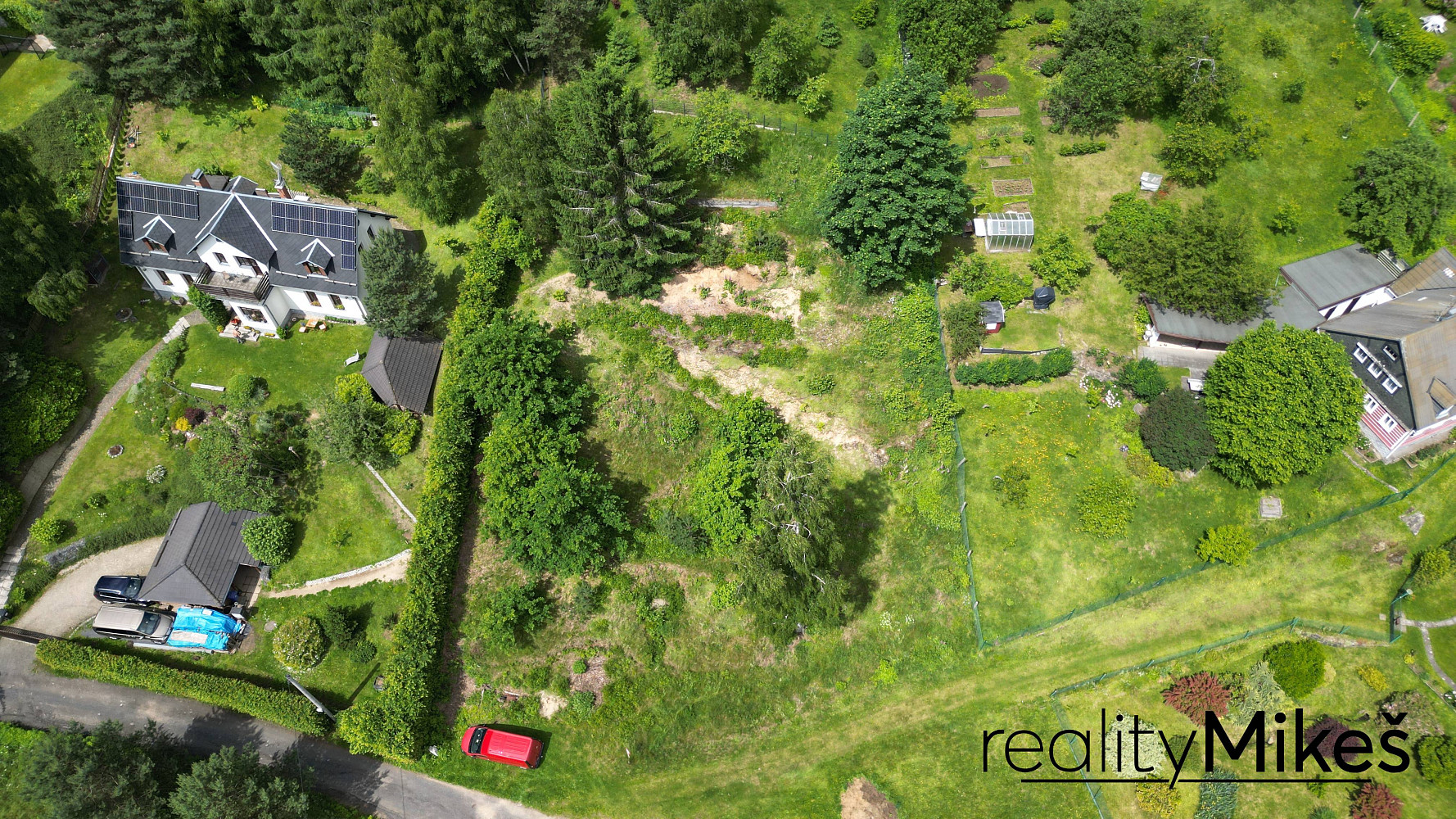 Prodej stavebního pozemku 1400 m² – pohled 4