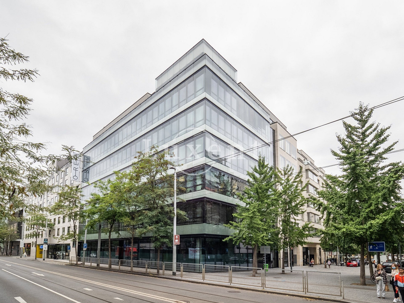 Pronájem kanceláře 1 811 m²