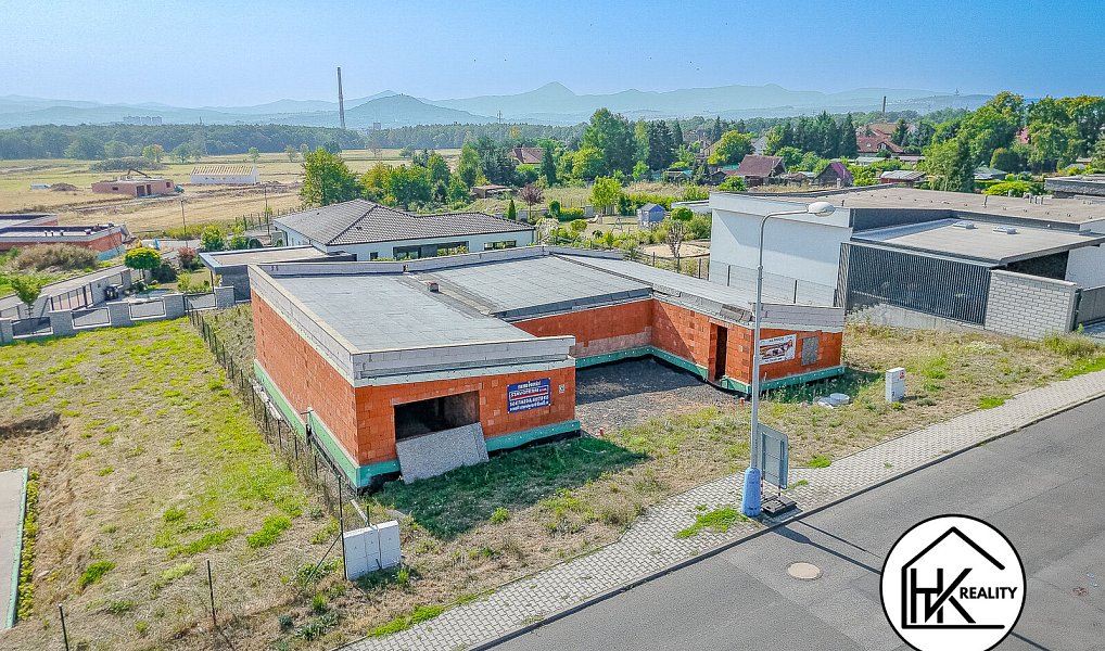 Prodej domu 268 m² s pozemkem 1 122 m², Dubí – náhled fotky 31