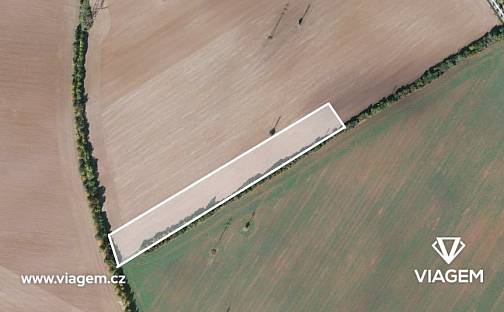 Prodej pole 1 733 m², Praha