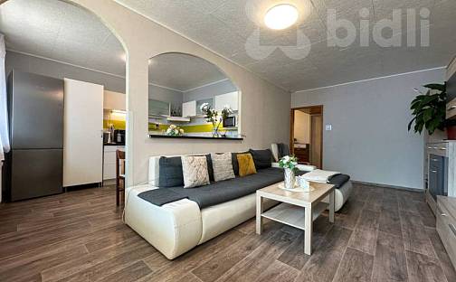 Prodej bytu 3+kk 71 m², V Malém háji, Odolena Voda, okres Praha-východ
