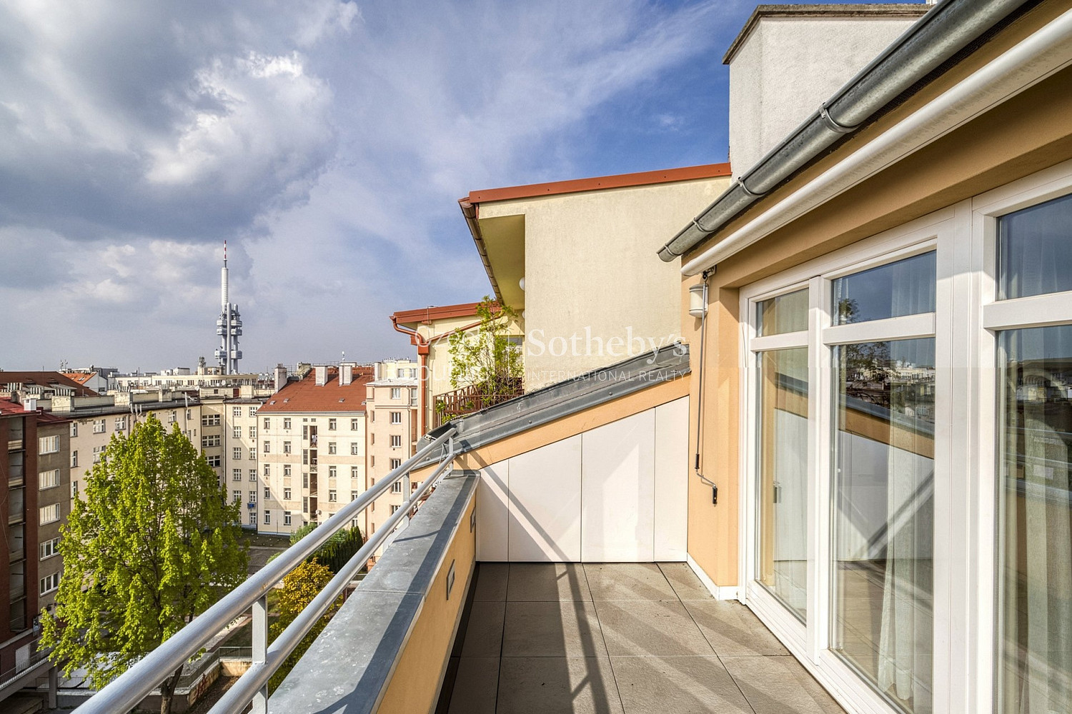 Prodej bytu 4+kk 129 m² – fotografie 2