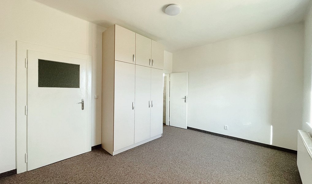 Pronájem bytu 3+1 100 m², Lety – náhled fotky 17