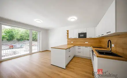 Pronájem bytu 1+kk 35 m²