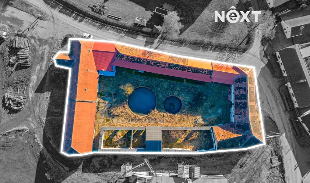 Prodej domu 1 400 m² s pozemkem 9 526 m², Křemže – náhled fotky 2