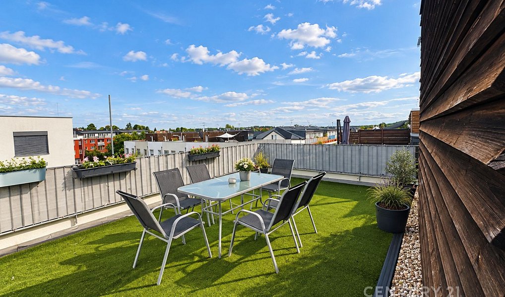 Pronájem bytu 1+kk 41 m², Úvaly – náhled fotky 3