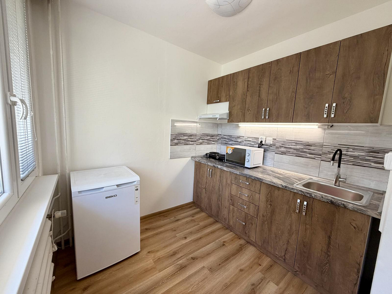 Pronájem bytu 1+kk 27 m² — photo 2