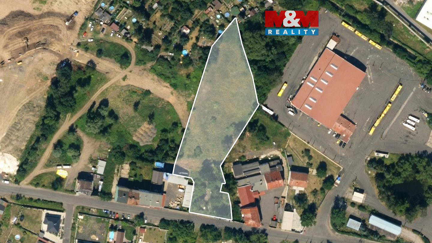 Prodej stavebního pozemku 5 925 m²