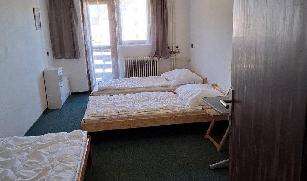 Prodej ubytovacího objektu 750 m², Frymburk – náhled fotky 13