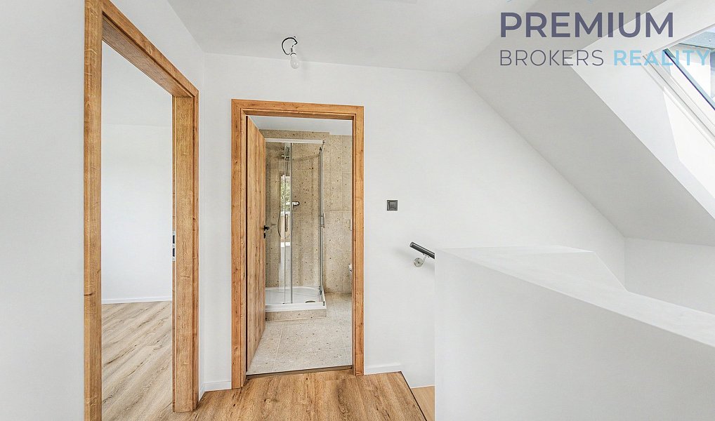 Prodej domu 102 m² s pozemkem 92 m², Nové Strašecí – náhled fotky 17