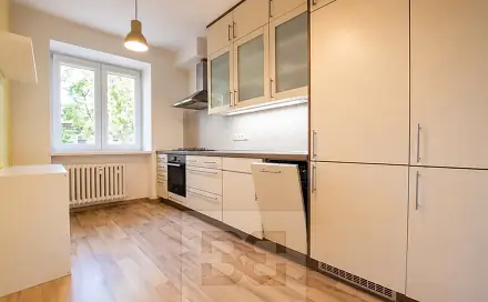 Pronájem bytu 2+1 58 m², Bajkalská, Praha 10 - Vršovice