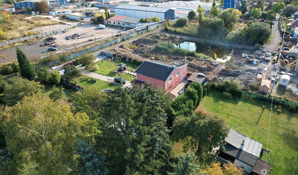 Prodej domu 252 m² s pozemkem 1 468 m², Teplice – náhled fotky 24