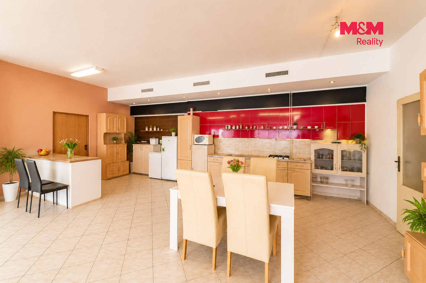 Prodej domu 650 m² s pozemkem 460 m² – fotografie 3