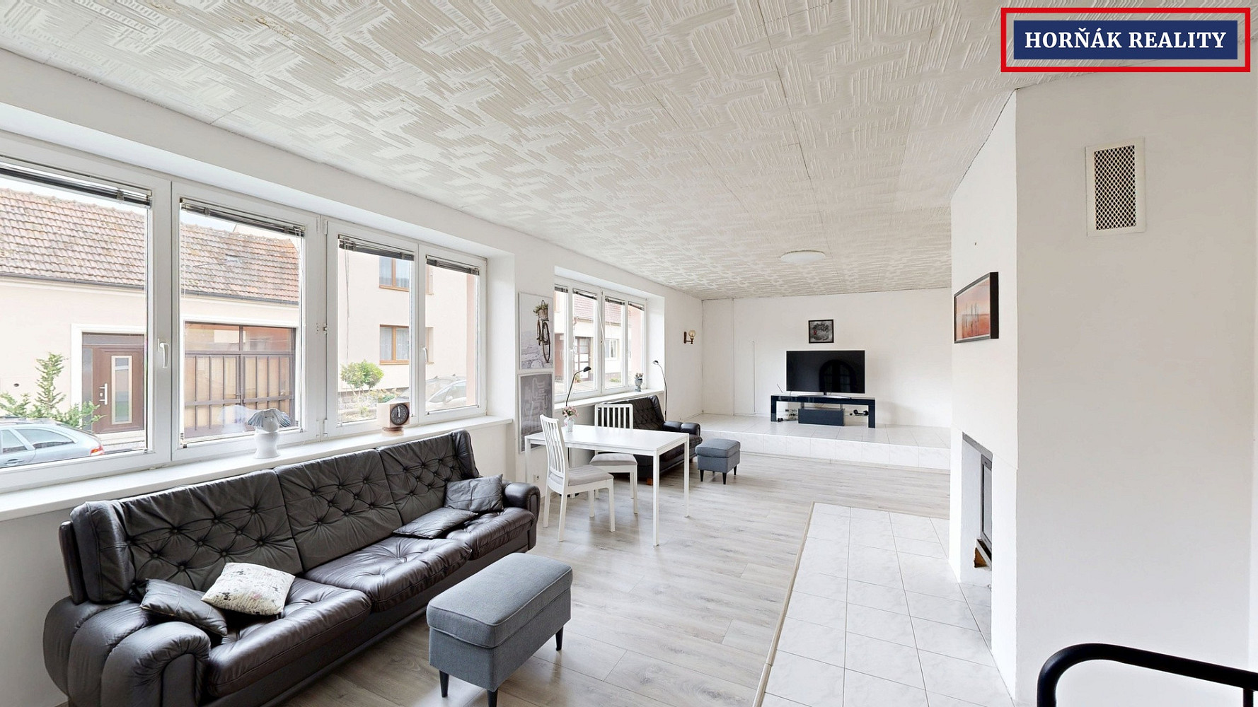 Prodej domu 195 m² s pozemkem 1 242 m² – fotografie 3