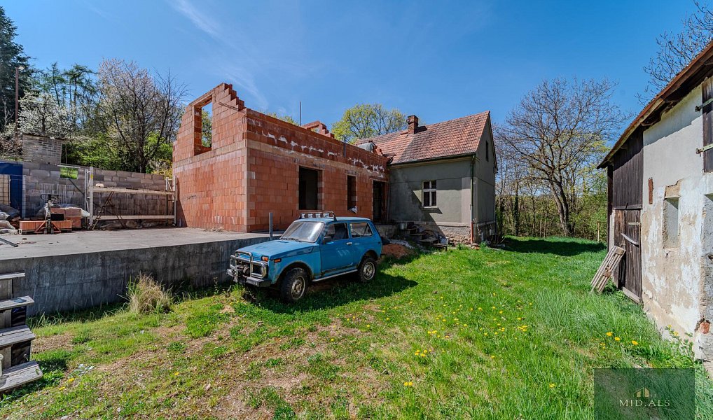 Prodej domu 200 m² s pozemkem 1 891 m², Plasy – náhled fotky 22